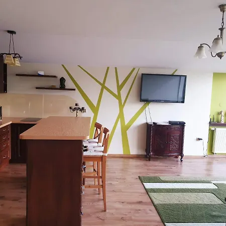 Kleopatra شقة ليمانوفا